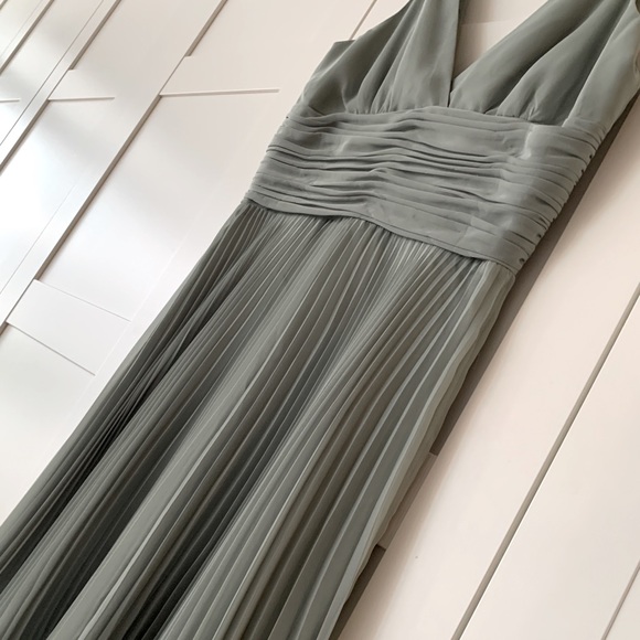 Laundry By Shelli Segal Sage Green Pleated Midi Dress - Picture 2 of 5